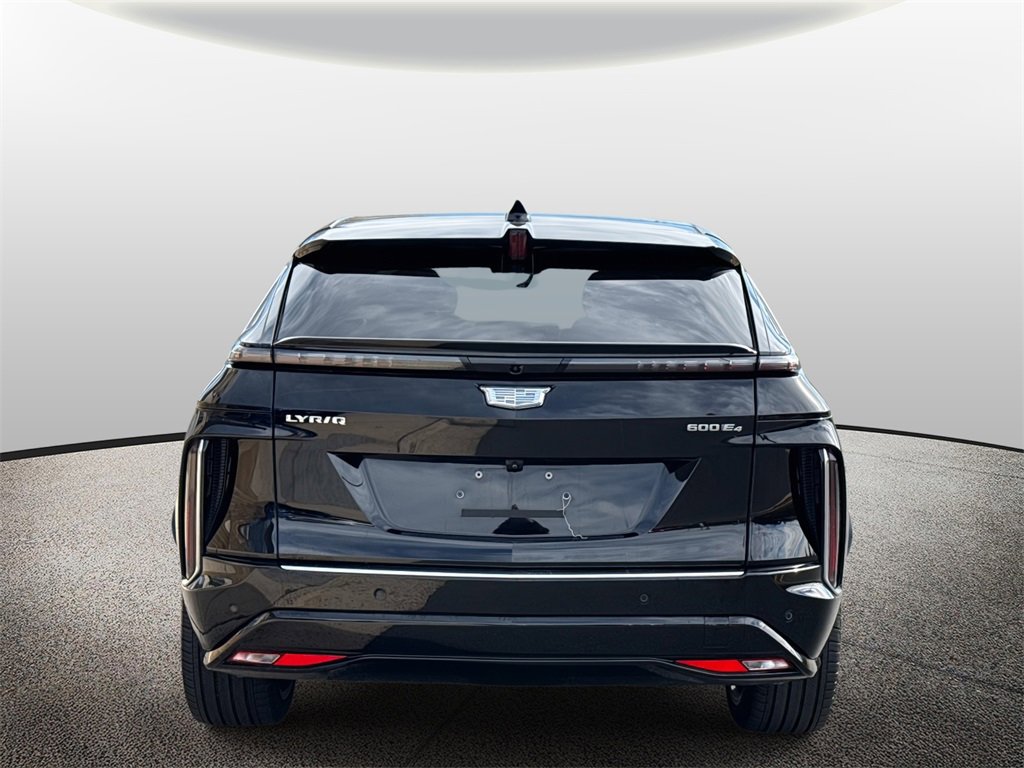 2024 Cadillac Lyriq Luxury photo 4