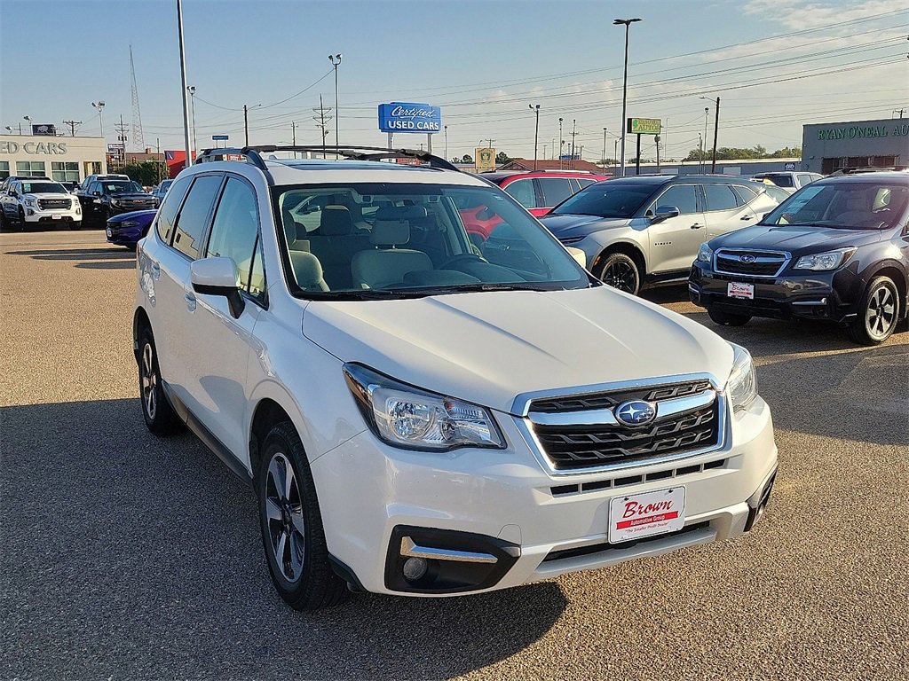 2018 Subaru Forester Premium photo 2
