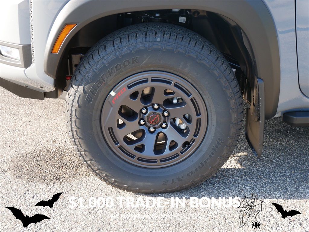 2026 Nissan Frontier Crew Cab PRO-4X photo 3