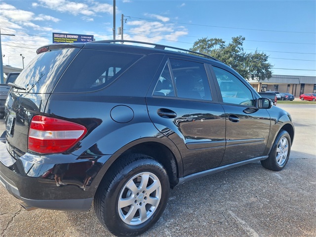 2006 Mercedes Benz ML 350 4MATIC photo 4
