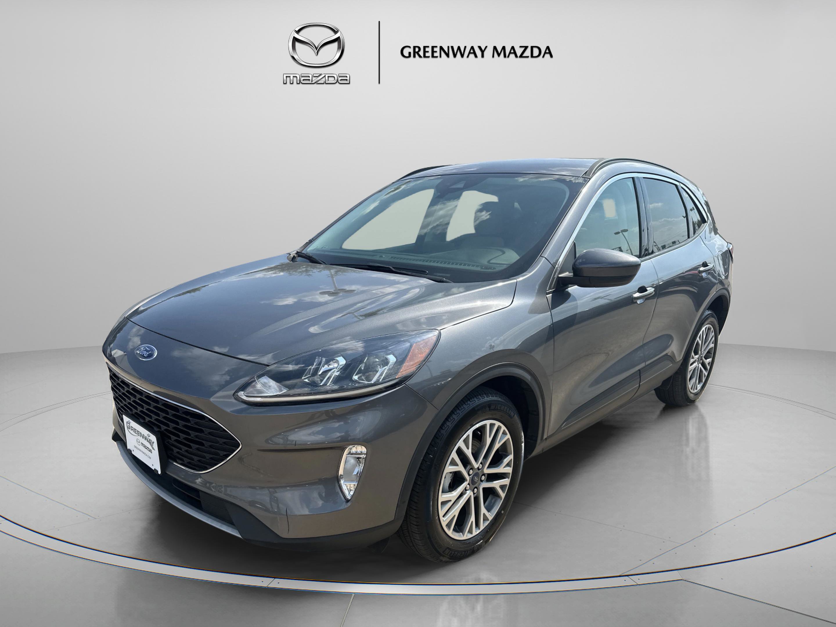2021 Ford Escape SEL photo 3