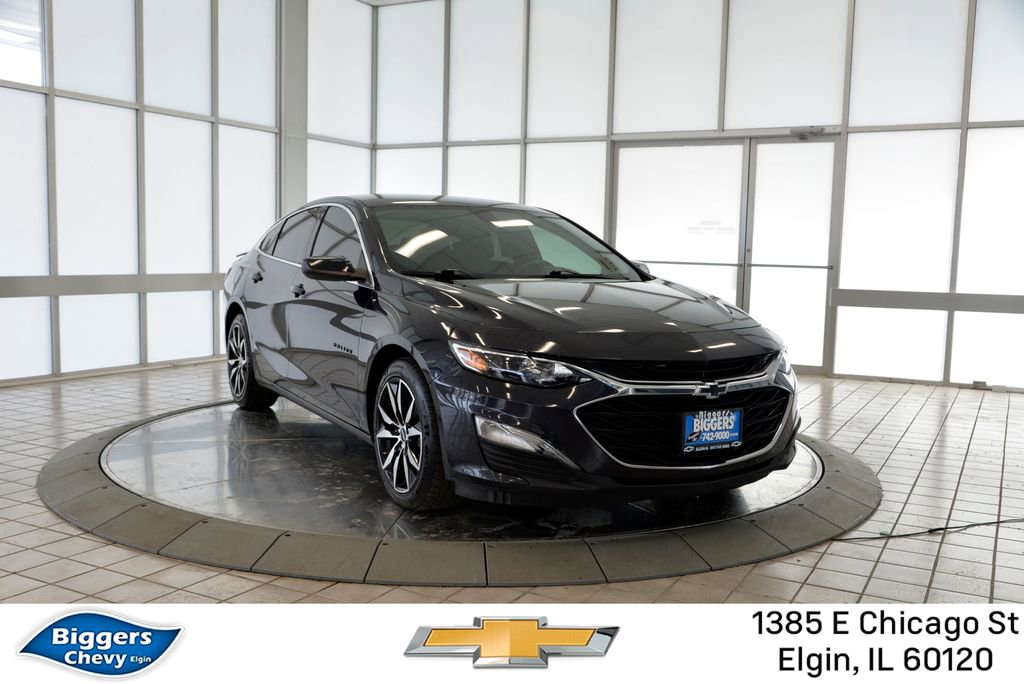 2022 Chevrolet Malibu RS's photo