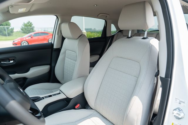 2026 Honda HR-V LX photo 14