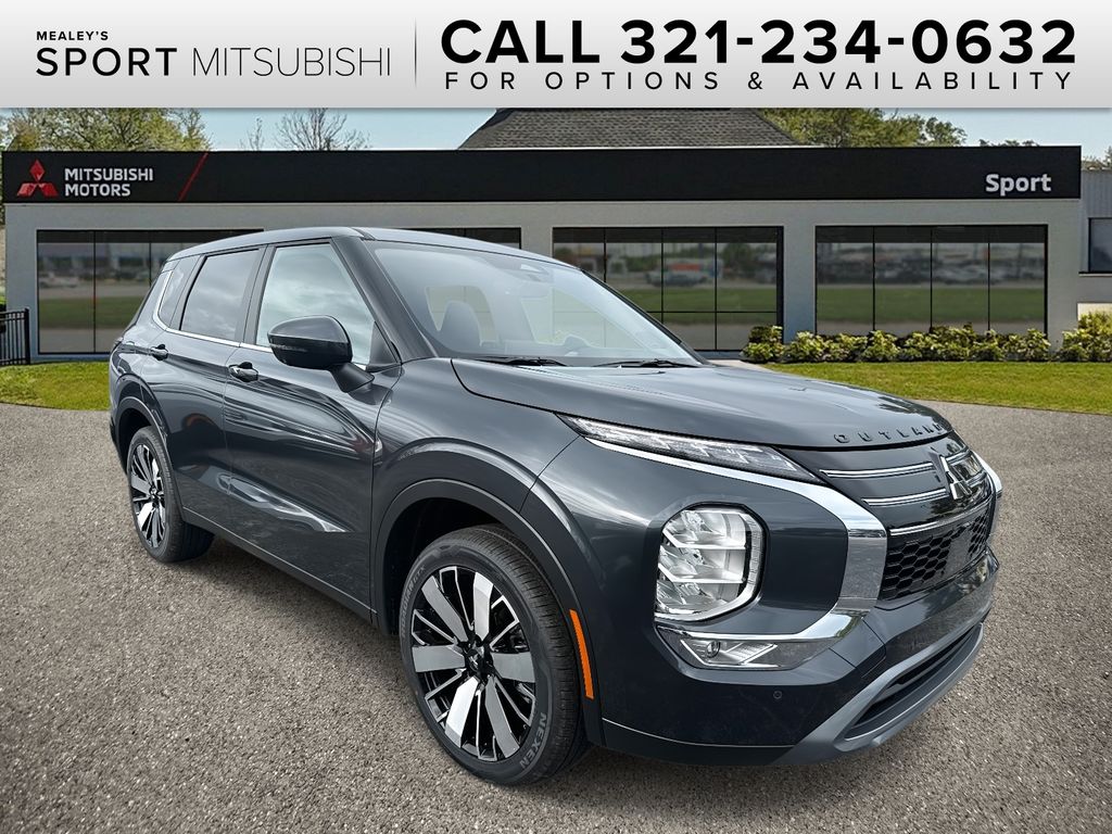 2025 Mitsubishi Outlander SE's photo