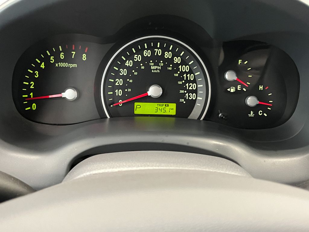 2010 Kia Sedona LX photo 18