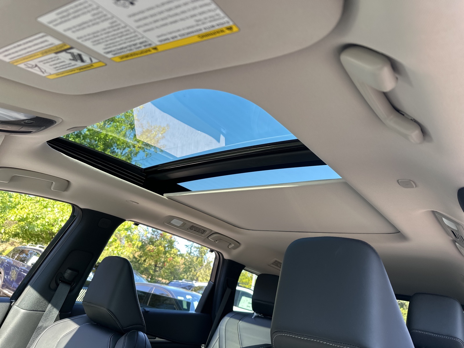 2026 Infiniti QX60 Luxe AWD photo 18