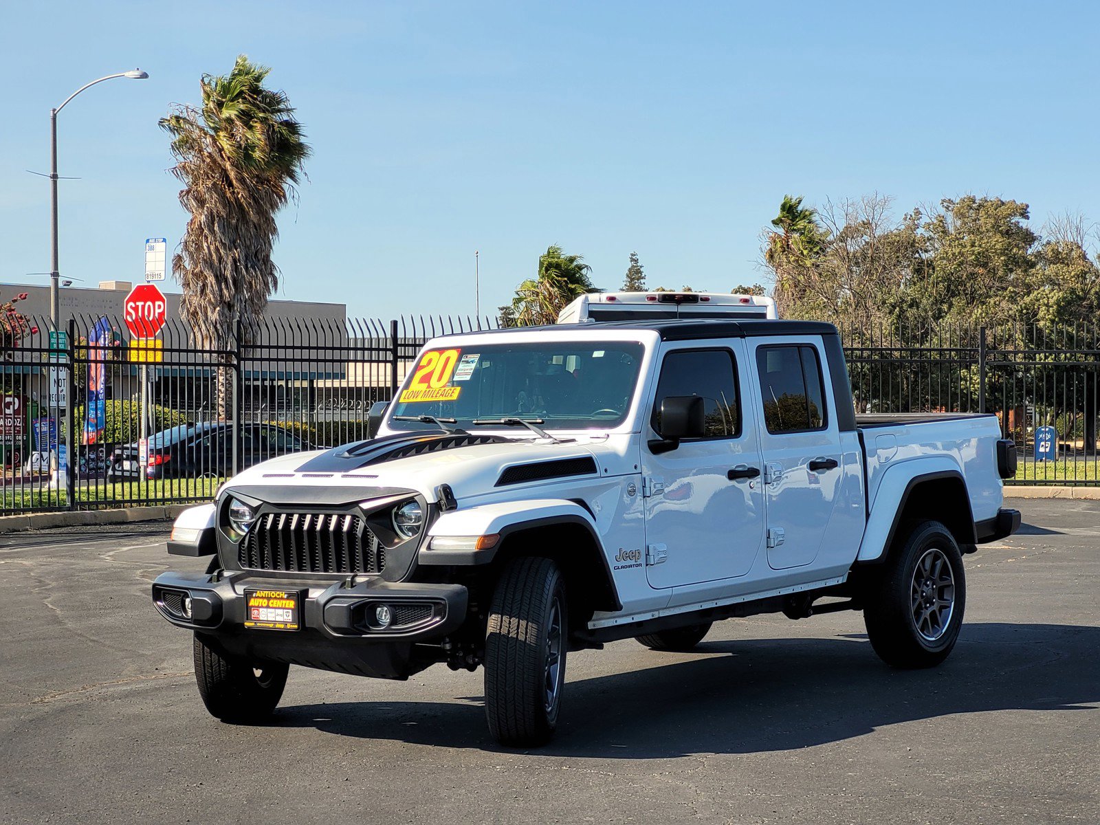 2020 Jeep Gladiator Overland photo 8