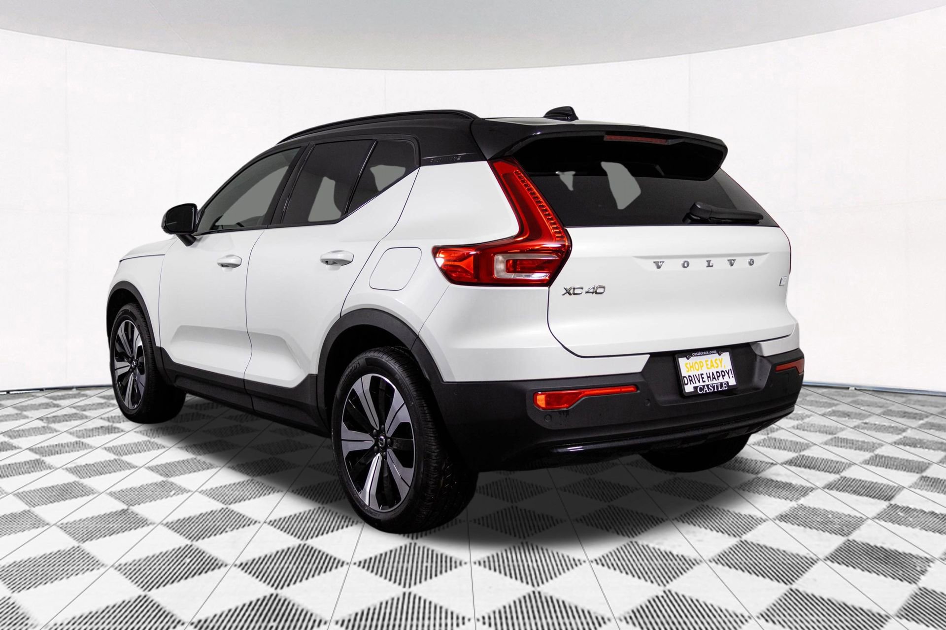 2023 Volvo XC40 Recharge Plus photo 4