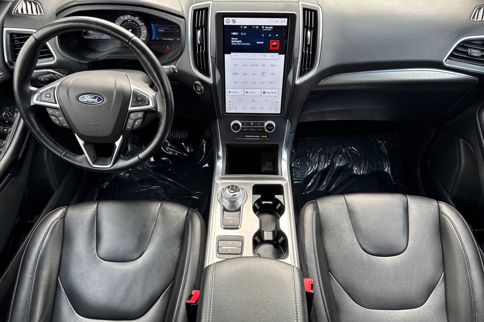 2022 Ford Edge Titanium photo 3