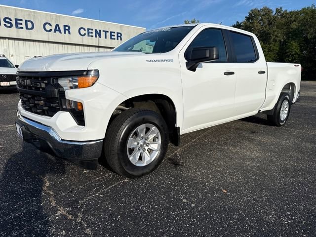 2023 Chevrolet Silverado 1500 photo 2