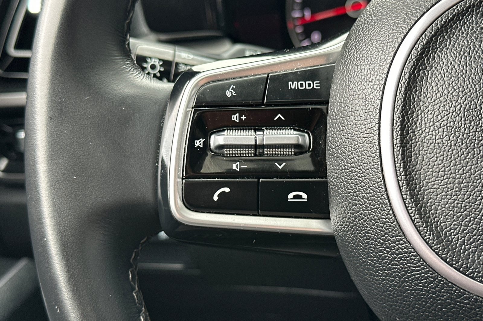 2023 Kia Sorento S photo 26