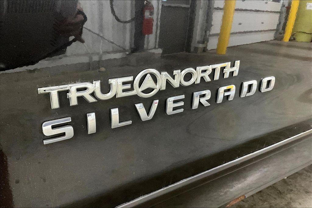 2016 Chevrolet Silverado 1500 LT photo 8