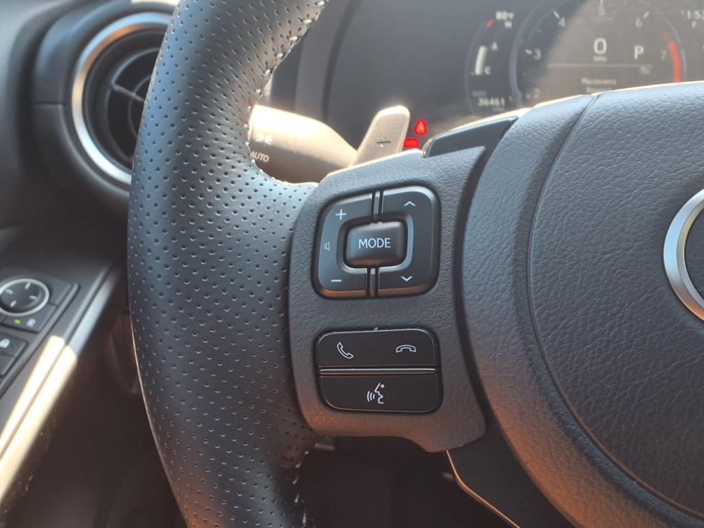 2022 Lexus IS 350 F SPORT AWD photo 18