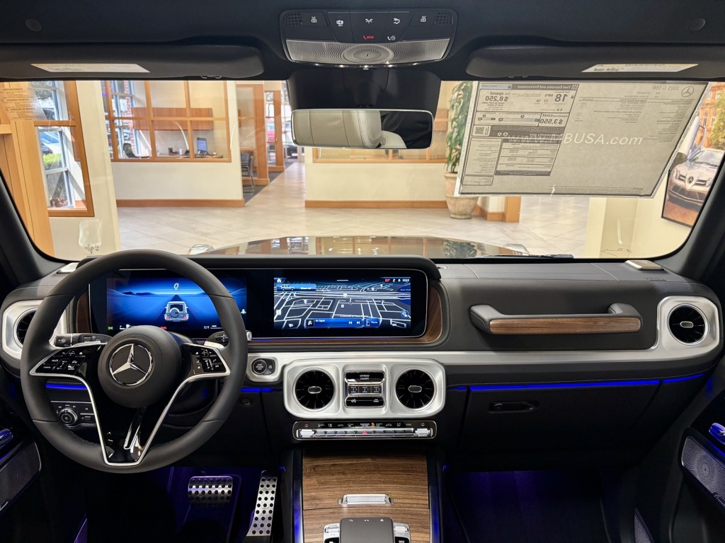 2025 Mercedes Benz G 550 photo 9