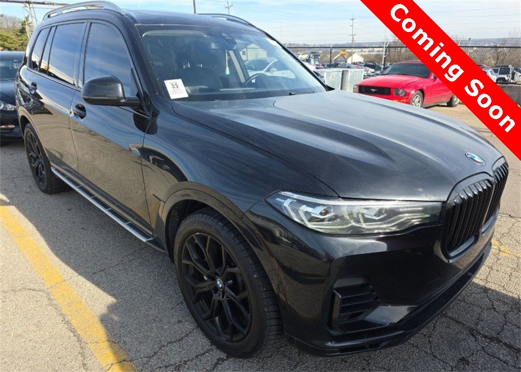 2020 BMW X7 40i's photo