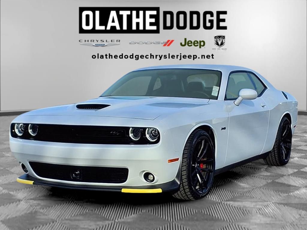 2023 Dodge Challenger R/T's photo