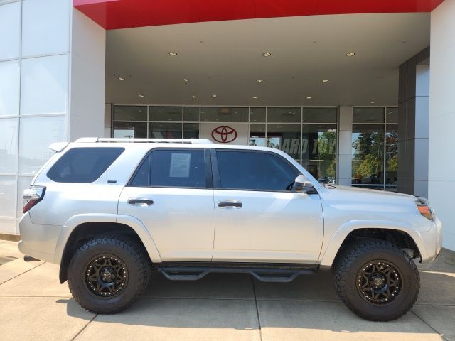 2017 Toyota 4Runner Limited SR5 Premium TRD Pro photo 2