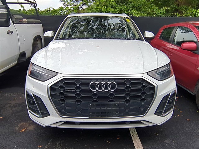 2024 Audi Q5 45 S line Premium photo 2
