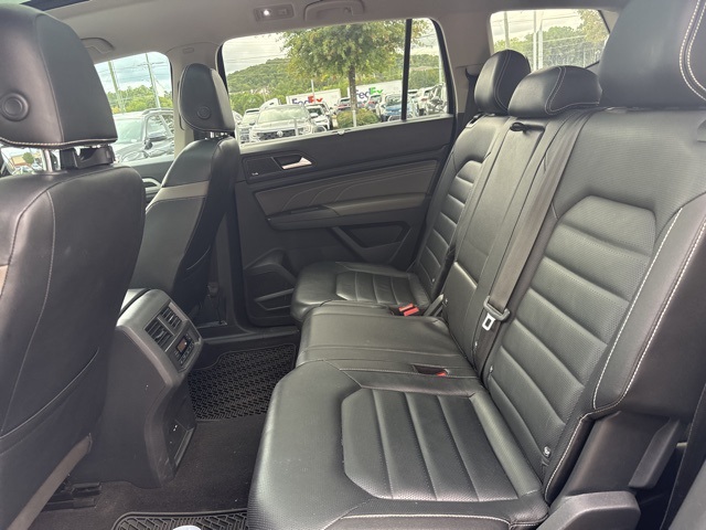 2022 Volkswagen Atlas V6 SEL Premium R-Line photo 17