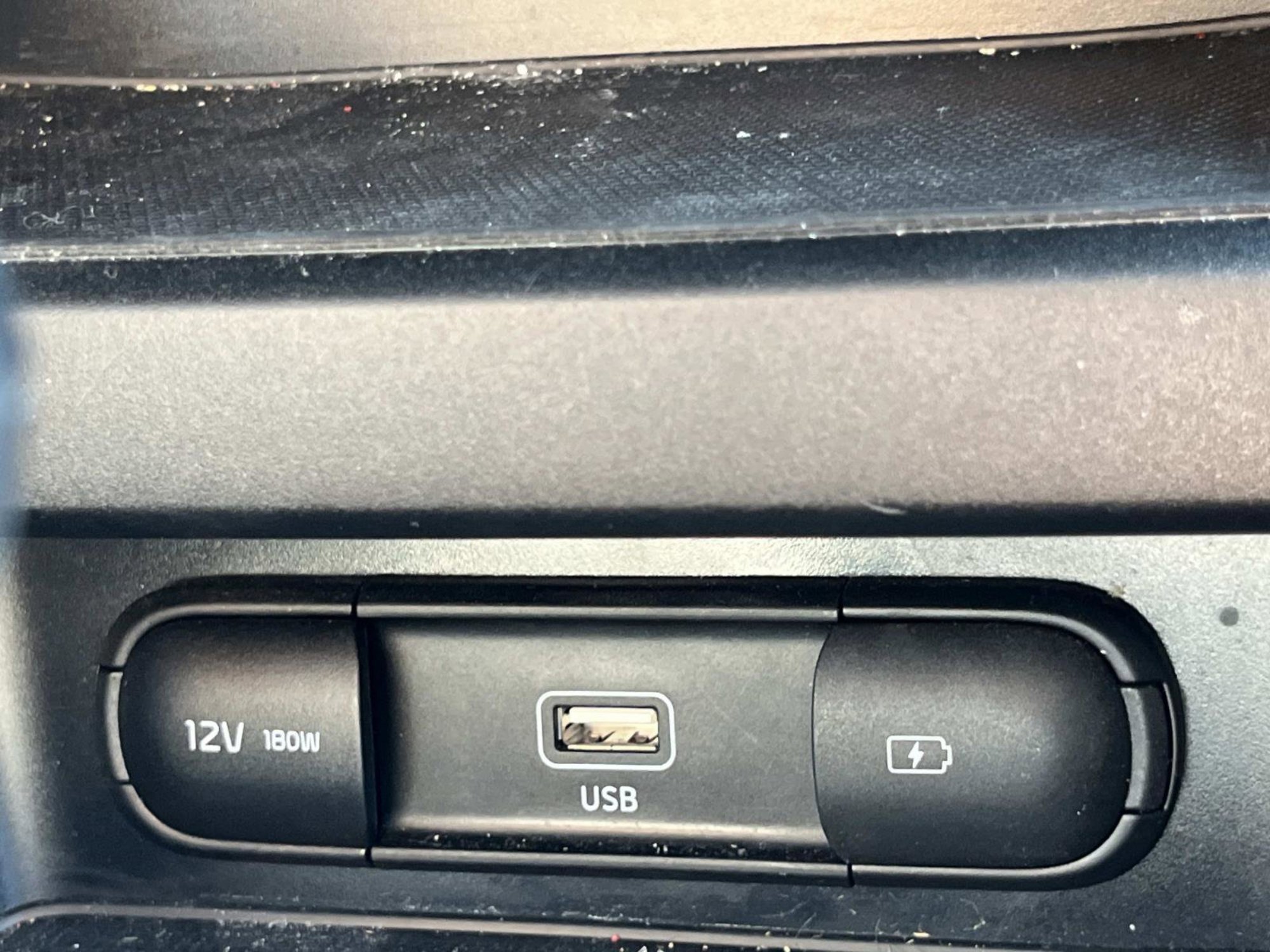 2024 Kia Forte LXS photo 29