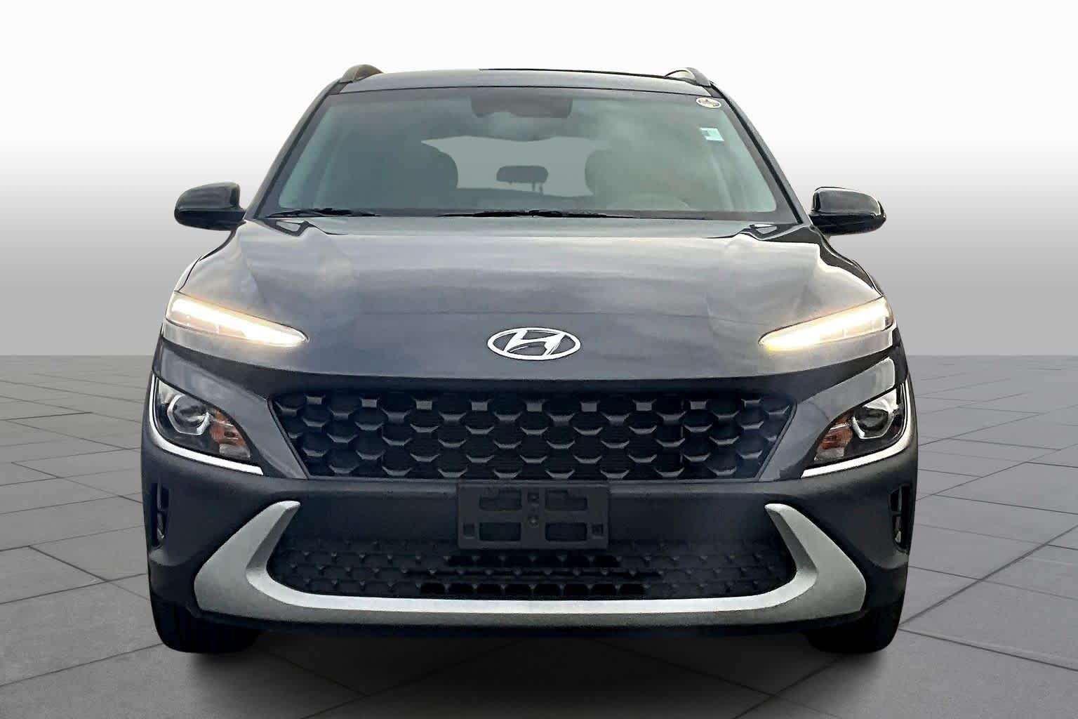 2023 Hyundai Kona SEL photo 3