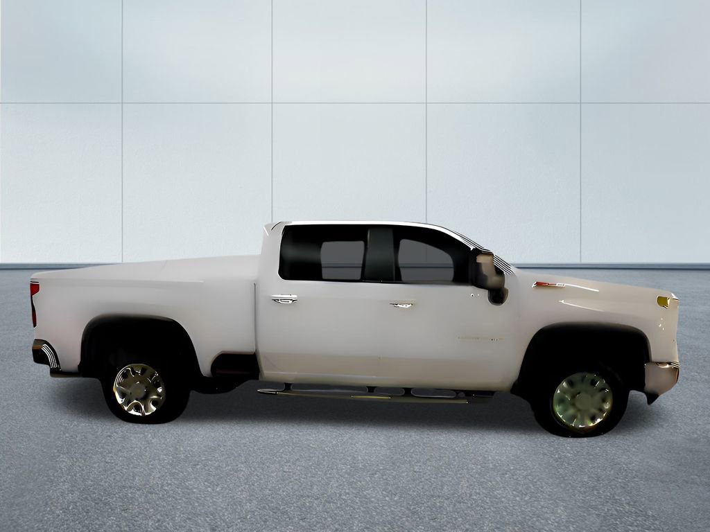 2024 Chevrolet Silverado 2500HD LT photo 3
