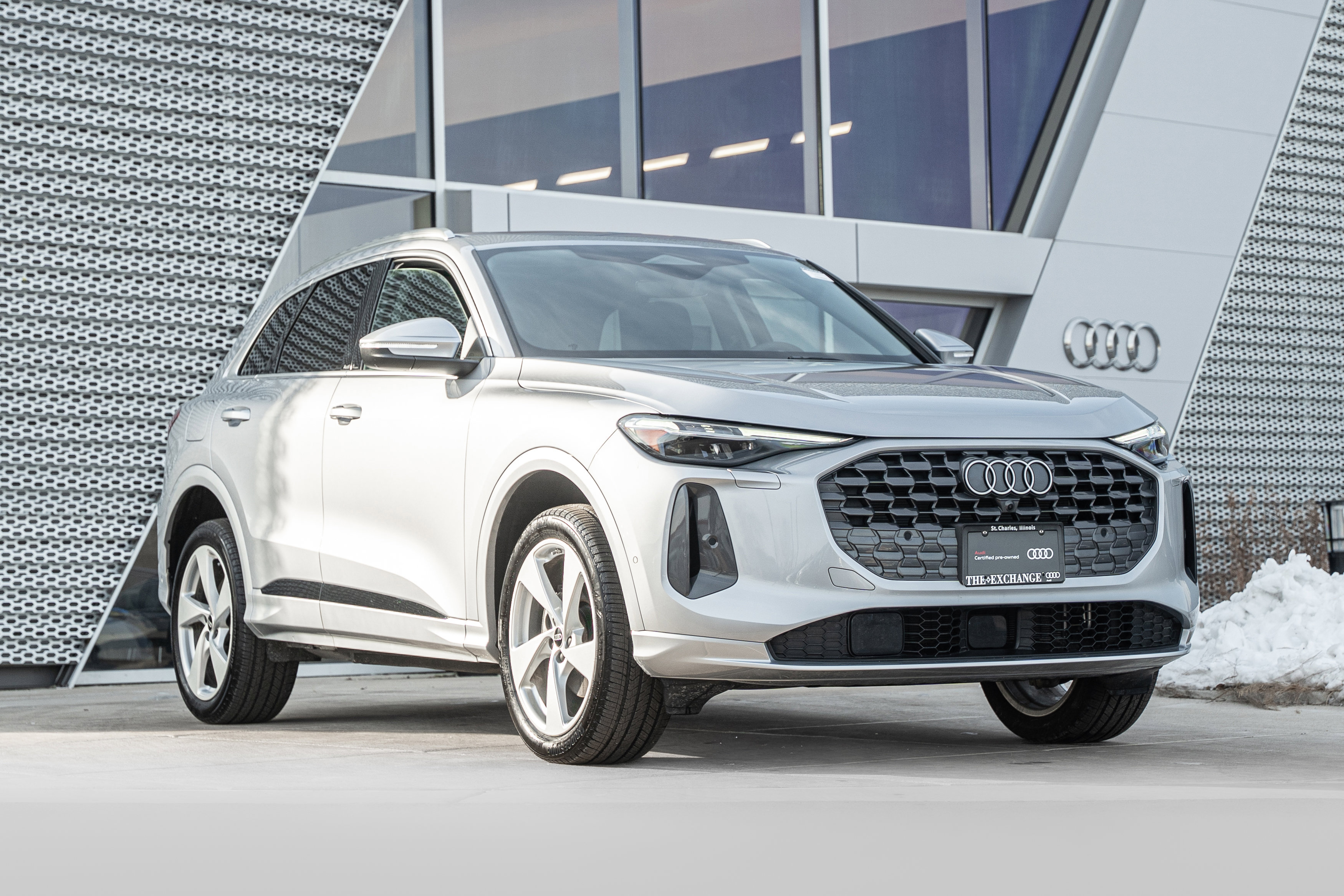 2025 Audi New Q5 Premium Plus's photo