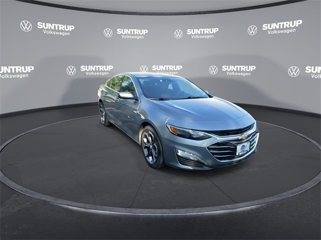 2023 Chevrolet Malibu 1LT photo 3