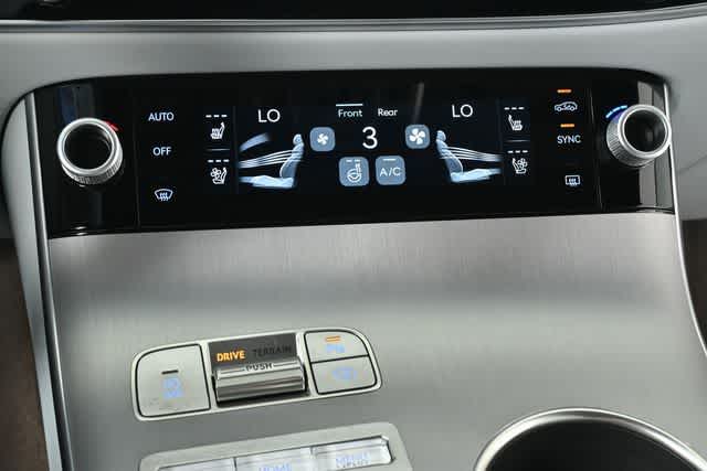 2026 Genesis GV70 2.5T Advanced photo 21