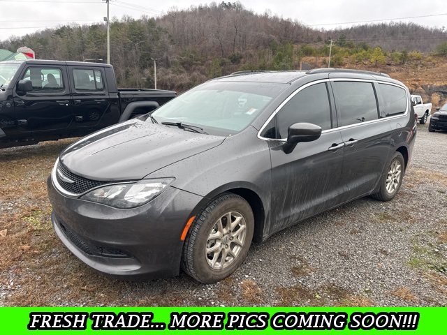 2021 Chrysler Voyager's photo