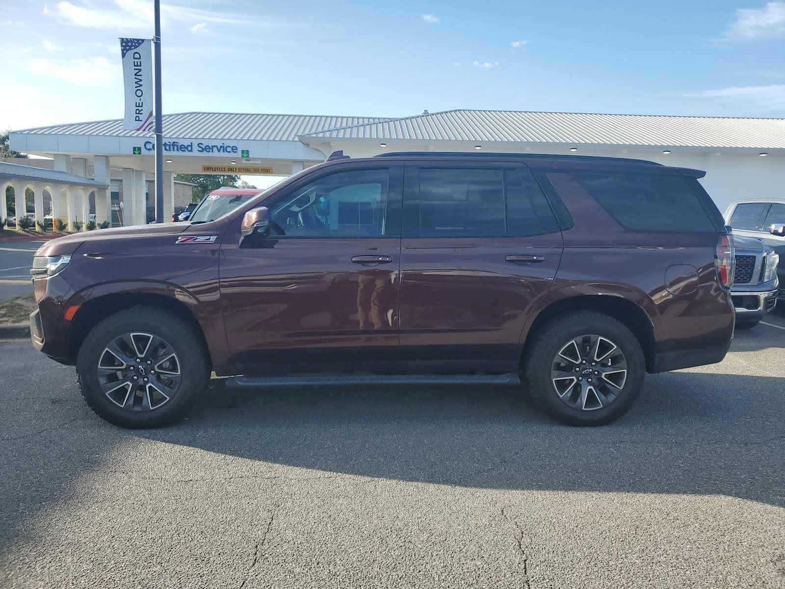 2022 Chevrolet Tahoe Z71 photo 2