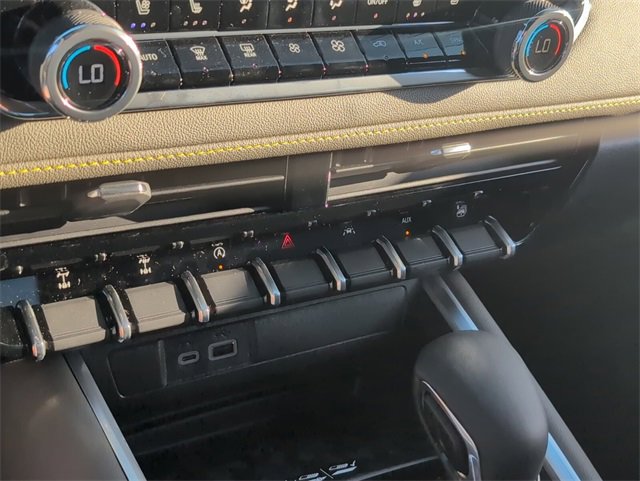 2026 Chevrolet Colorado ZR2 photo 13