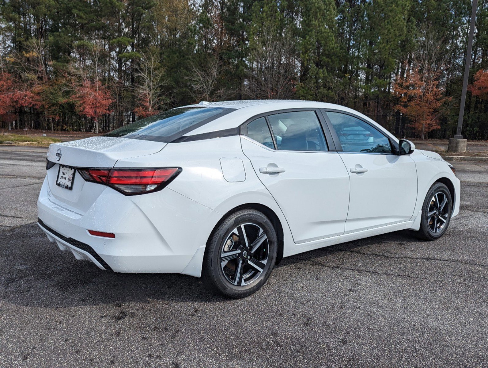 2025 Nissan Sentra SV photo 3