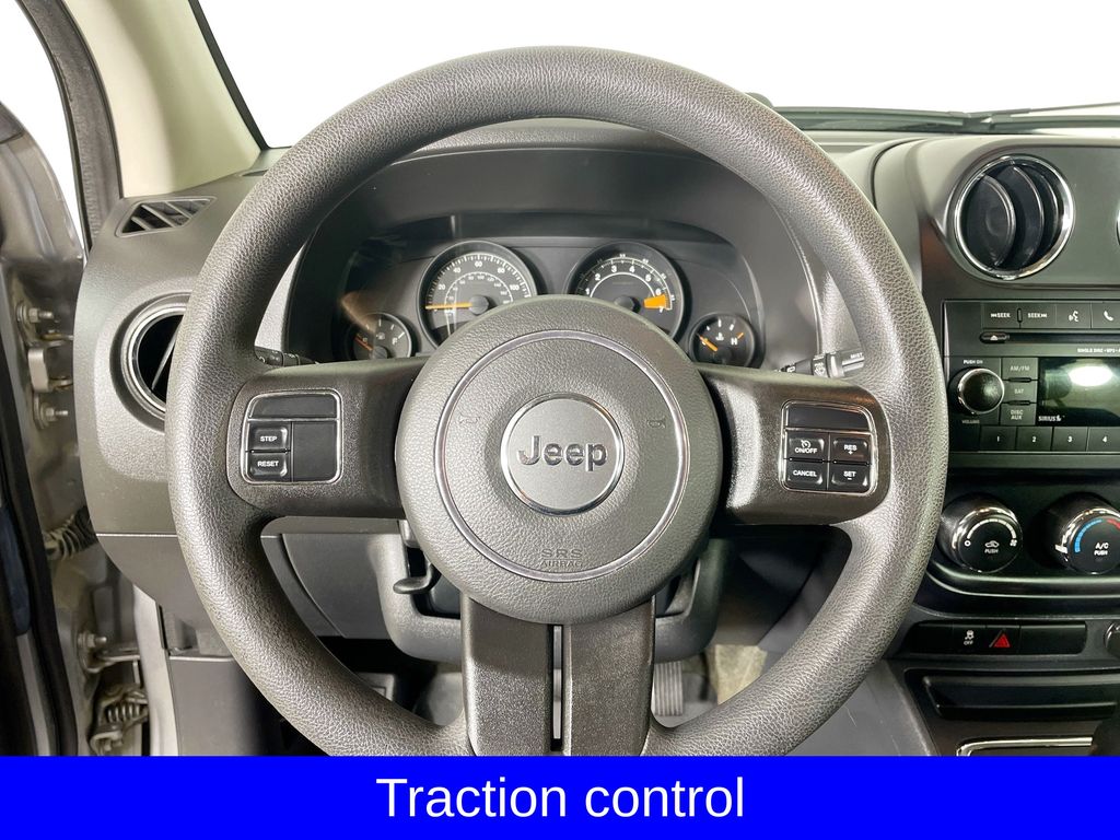2016 Jeep Compass Sport photo 11