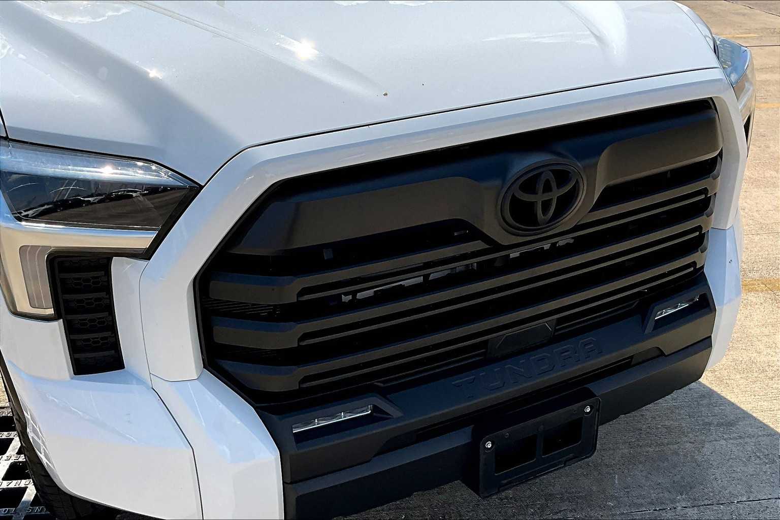 2024 Toyota Tundra SR5 photo 27