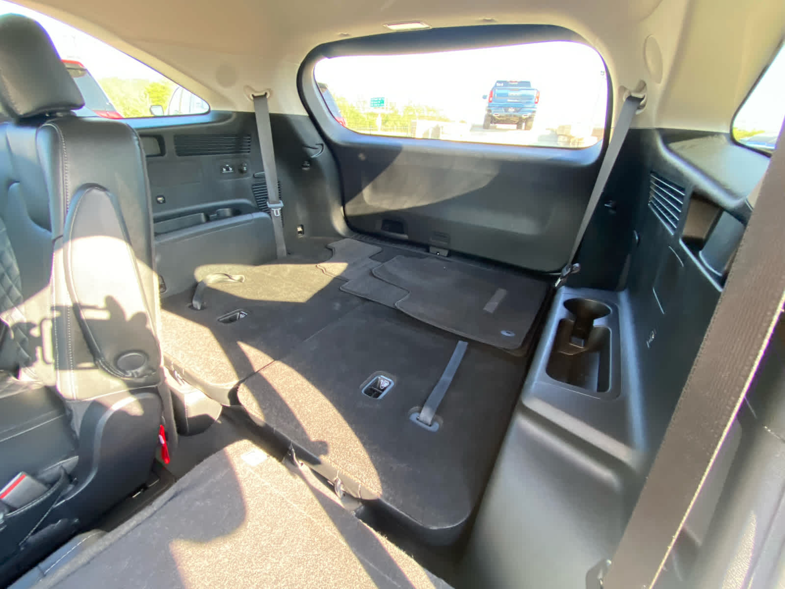 2022 Kia Sorento X-Line SX Prestige photo 27