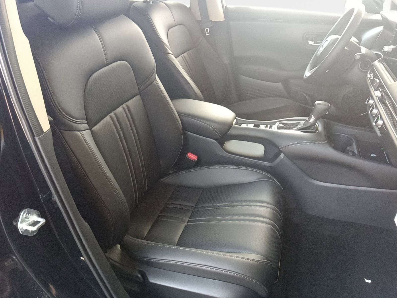 2026 Honda HR-V EX-L photo 28