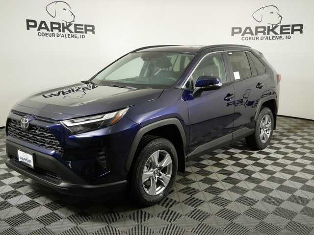 2025 Toyota RAV4 XLE's photo