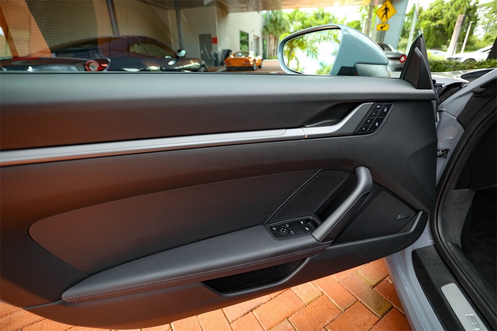 2024 Porsche 911 S photo 36