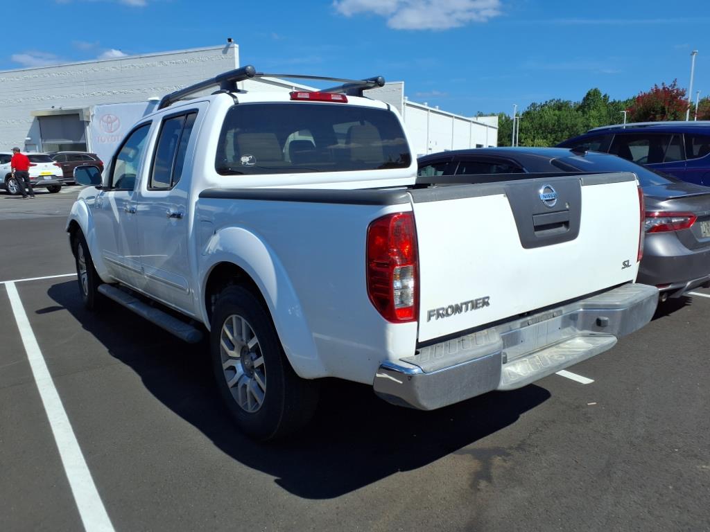 2012 Nissan Frontier SL photo 3