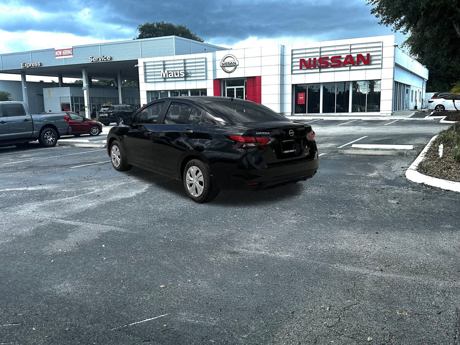 2025 Nissan Versa 1.6 S photo 5