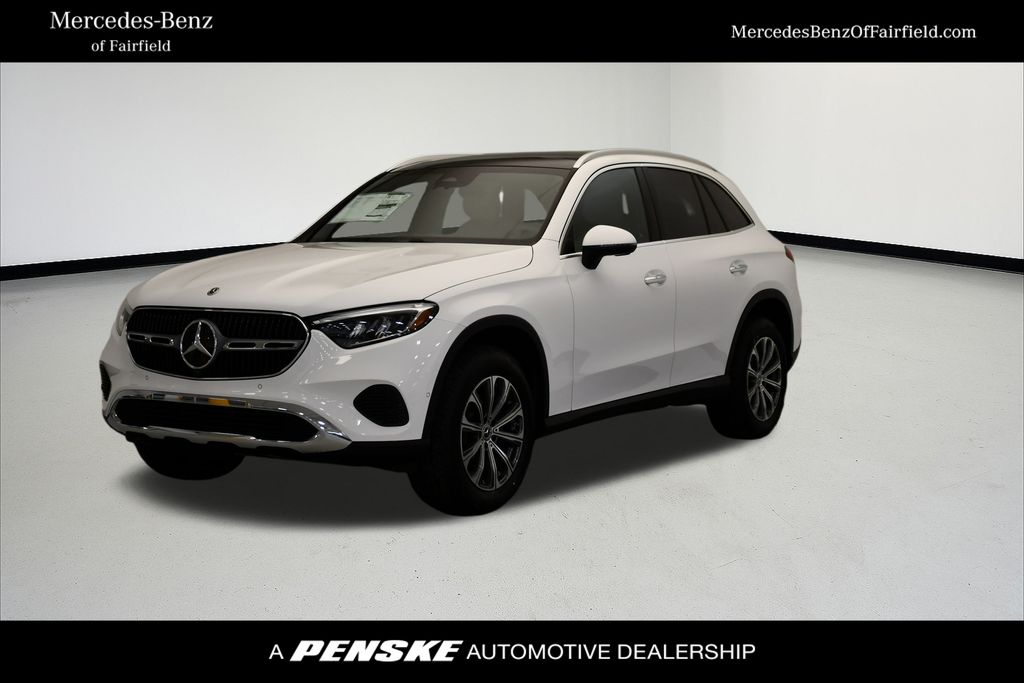 2026 Mercedes-Benz GLC Base's photo