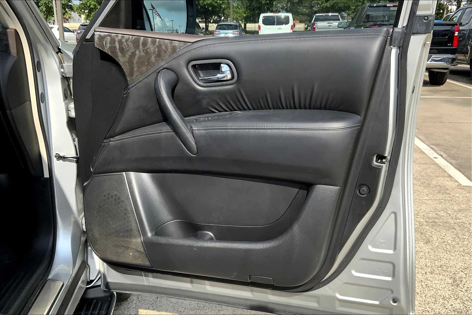 2021 Nissan Armada Platinum photo 22
