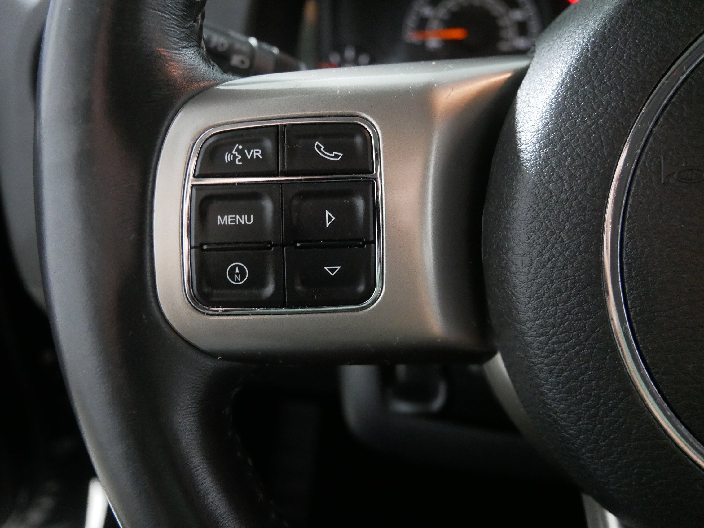 2016 Jeep Patriot High Altitude Altitude Edition photo 26