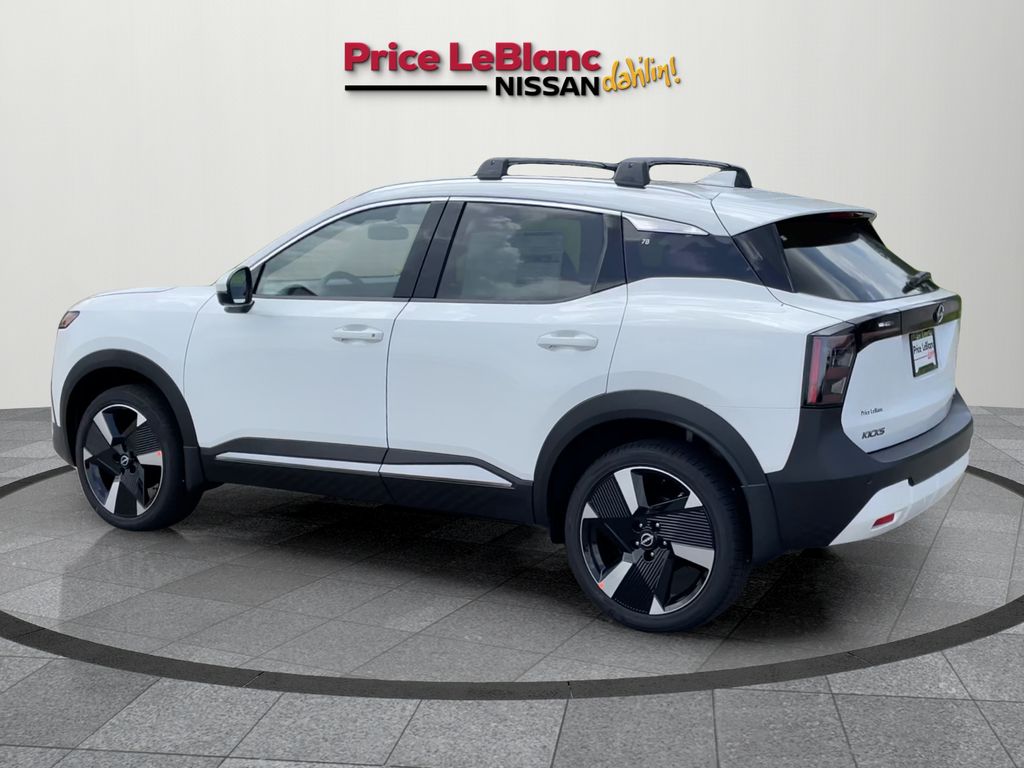 2025 Nissan Kicks SR photo 4