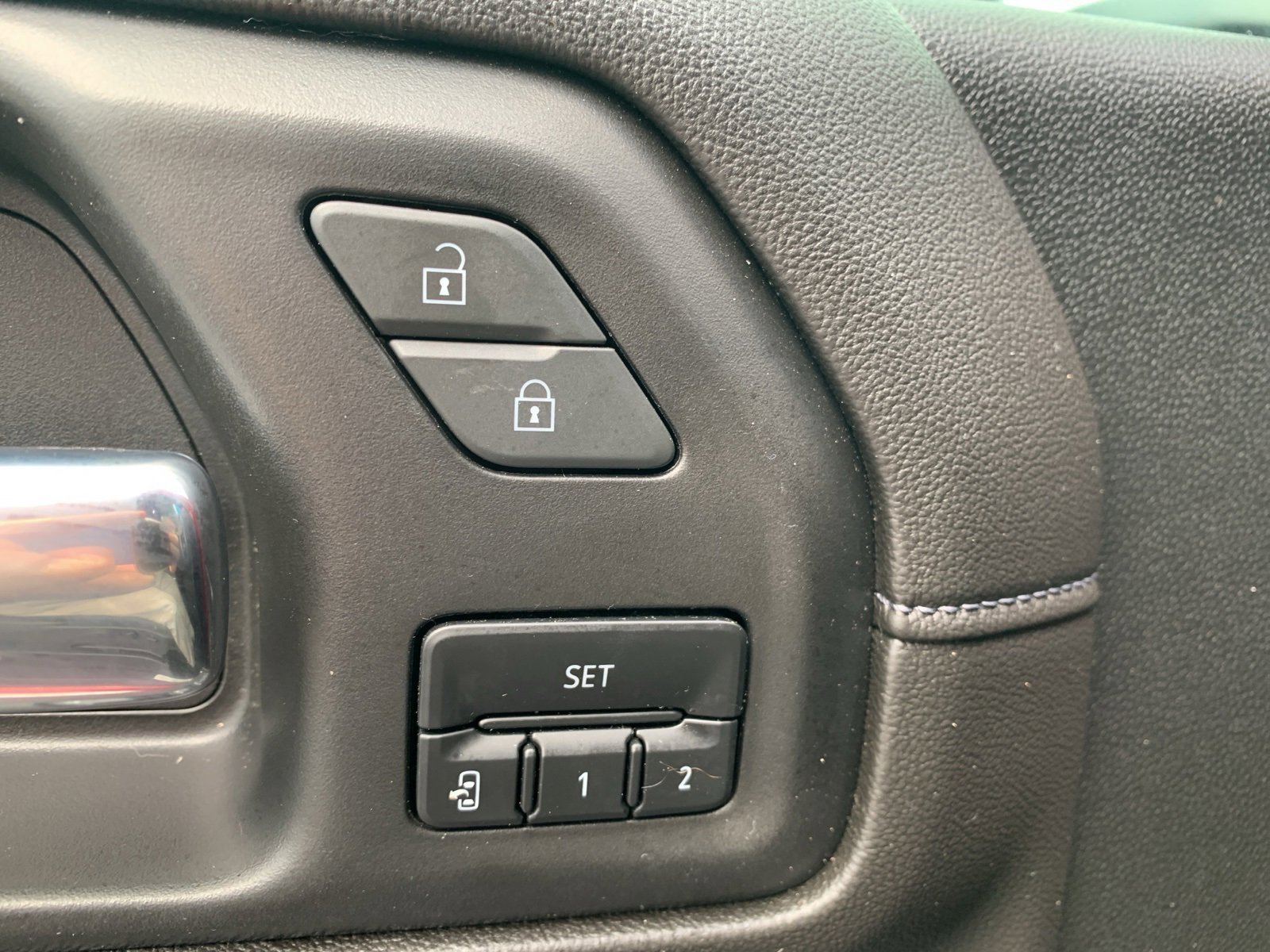 2023 Chevrolet Silverado 2500HD High Country photo 36