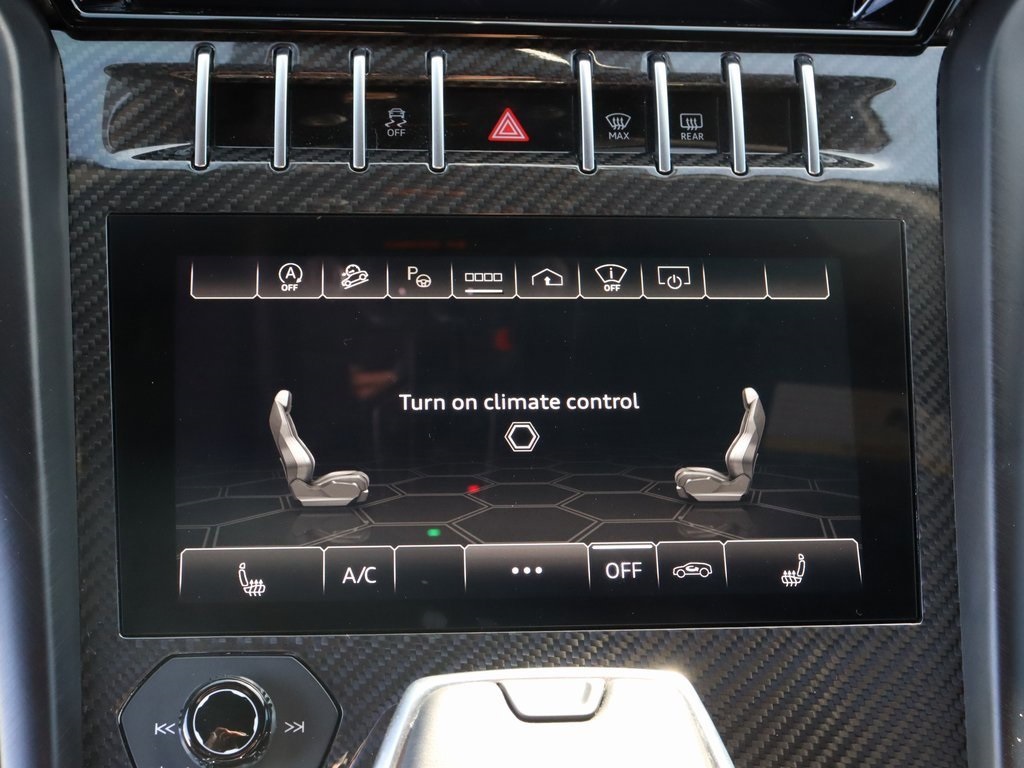 2022 Lamborghini Urus photo 35