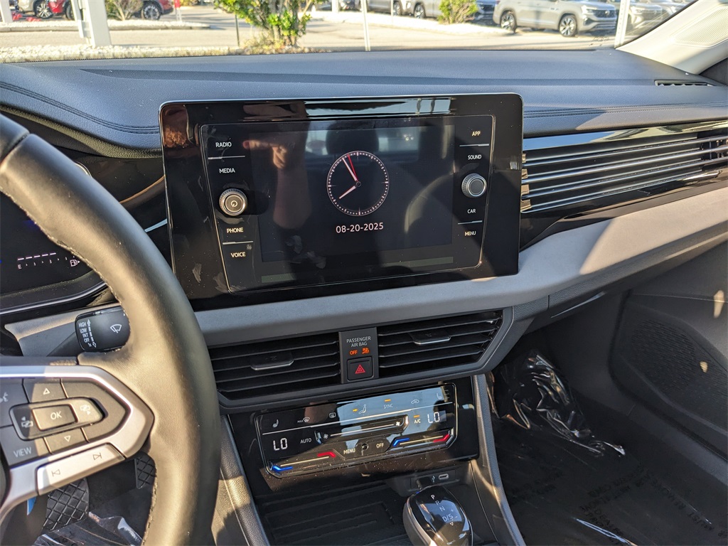 2025 Volkswagen Jetta 1.5T SE photo 21
