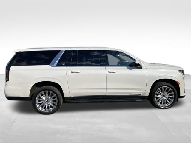 2021 Cadillac Escalade ESV Premium Luxury photo 2