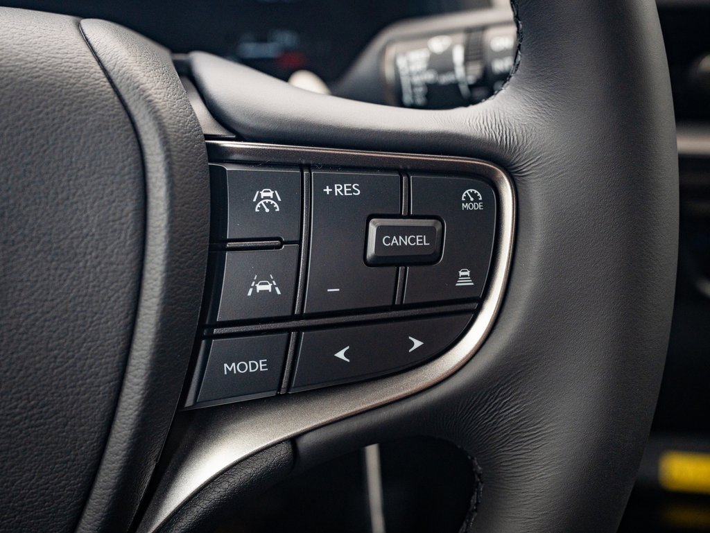 2025 Lexus UX Premium photo 26